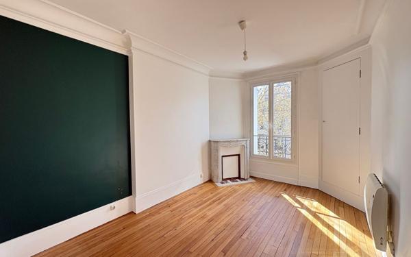 Appartement à vendre    3 pièces • 43 m2 Clichy