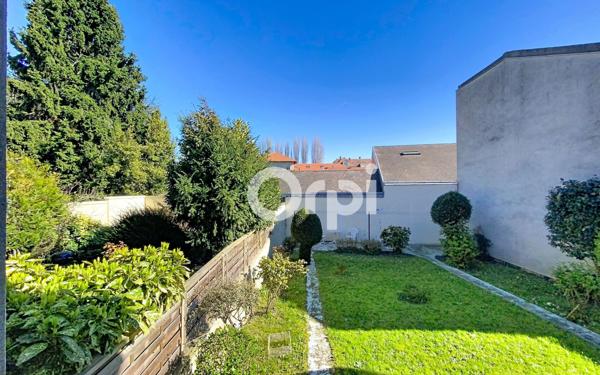 Maison à vendre    5 pièces •  Clamart