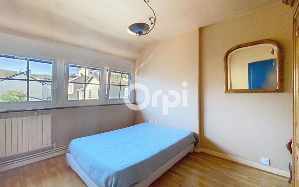 Maison à vendre    5 pièces •  Clamart