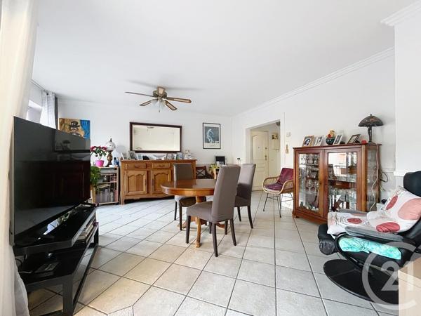 Appartement F2 à vendre  2 pièces - 57 m2 FREJUS - 83