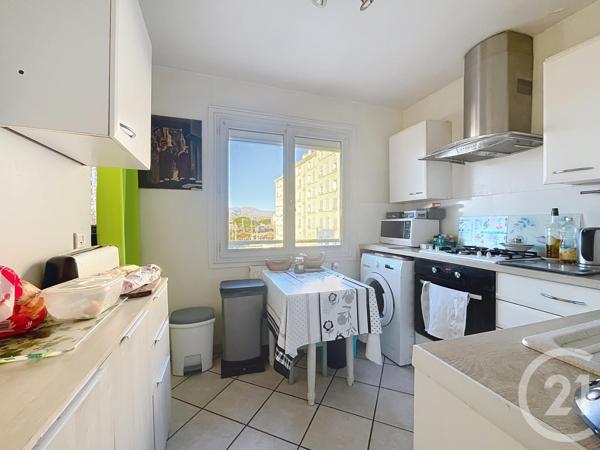 Appartement F2 à vendre  2 pièces - 57 m2 FREJUS - 83