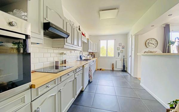 Maison à vendre    8 pièces • 180 m2 Eaunes