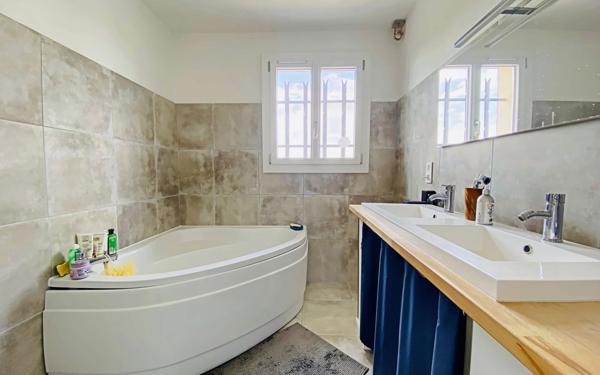 Maison à vendre    8 pièces • 180 m2 Eaunes