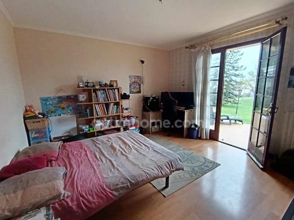 CHATEAUBERNARD - MAISON 183m2 - 6 CHAMBRES - JARDIN - GARAGE - PISCINE