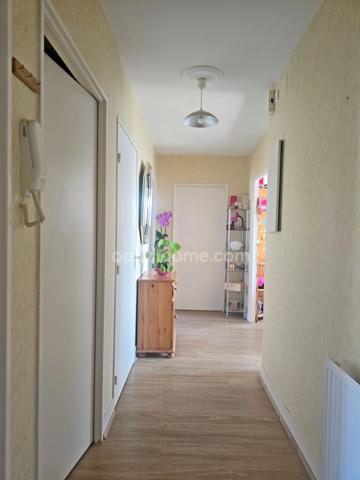 PLOËRMEL CENTRE 56800, RESIDENCE RECHERCHEE,  DERNIER ÉTAGE AVEC ASCENSEUR, T3 avec GARAGE ET CAVE