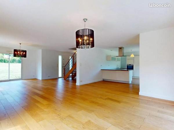 Maison La Rivière Saint Sauveur 8 pièce(s) 195 m2