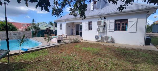 Lamentin (97129) Villa T6 avec Piscine CC