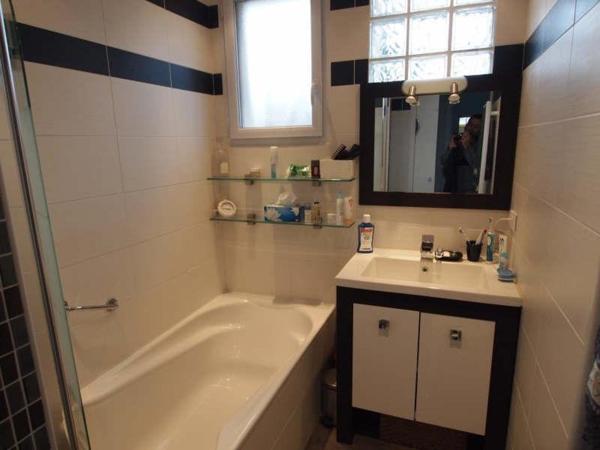 Villa sur 2 niveaux independants, piscine .