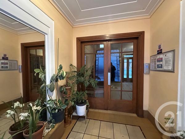 Appartement F2 à vendre  2 pièces - 42,02 m2 PARIS - 75019