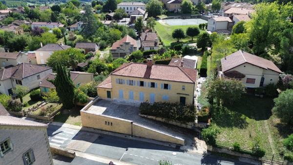 Magnifique demeure au coeur d'un des plus beaux villages du Périgord Belves