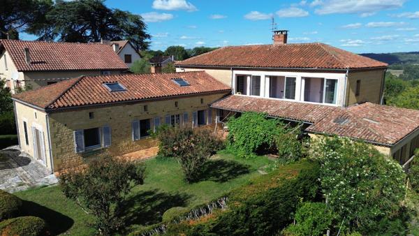 Magnifique demeure au coeur d'un des plus beaux villages du Périgord Belves