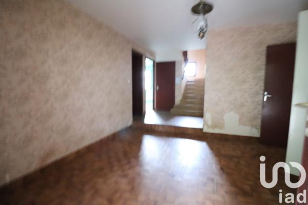 Maison 5 pièces de 143 m² à Pont-du-Château (63430)