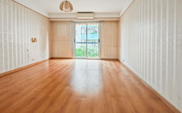 Appartement à vendre    4 pièces • 86 m2 Nice