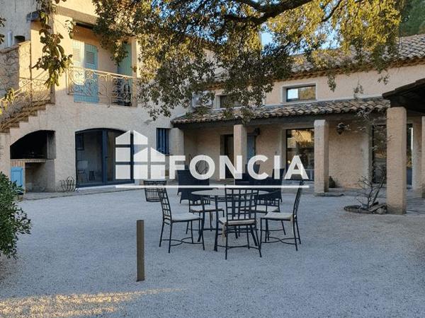 À vendre Maison 7 pièces 196 m² - La Londe-les-maures 83250