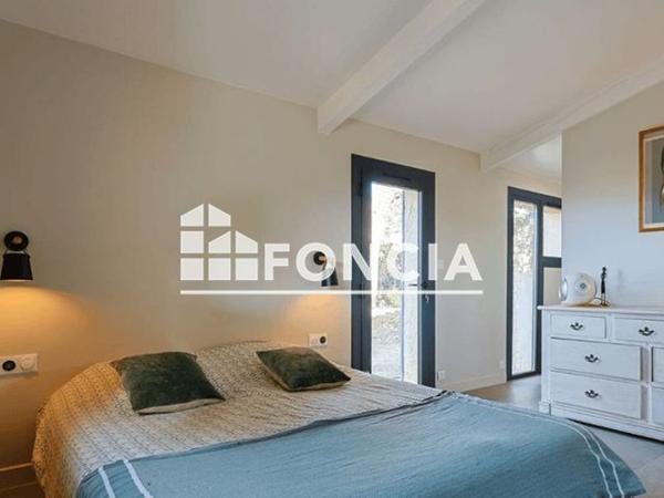 À vendre Maison 7 pièces 196 m² - La Londe-les-maures 83250