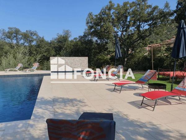 À vendre Maison 7 pièces 196 m² - La Londe-les-maures 83250