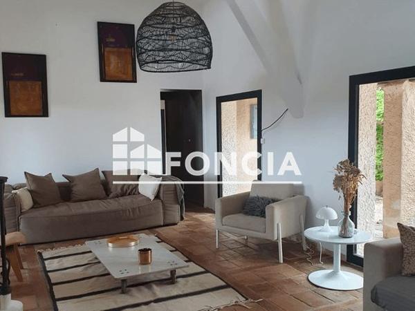 À vendre Maison 7 pièces 196 m² - La Londe-les-maures 83250