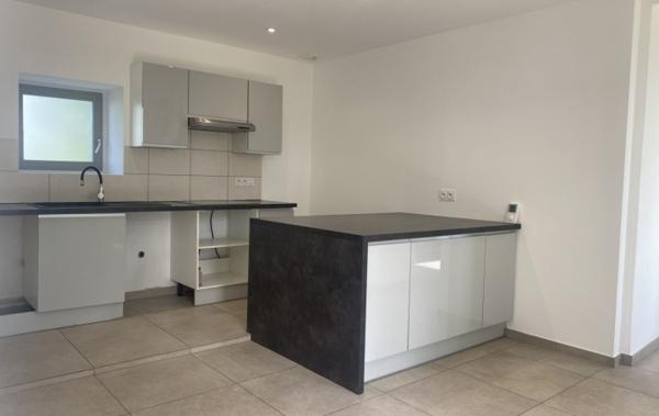 Vente Maison dauph110m² hab - dépend et terrain Domessin   