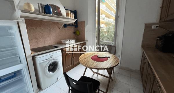 Location Studio meublé 41.35 m² - Marseille 13010