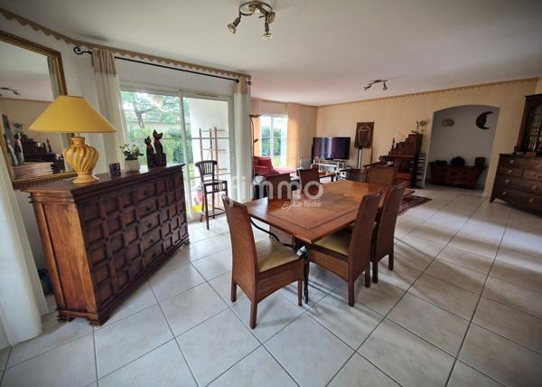 Maison côté bassin