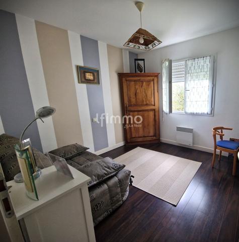 Maison côté bassin