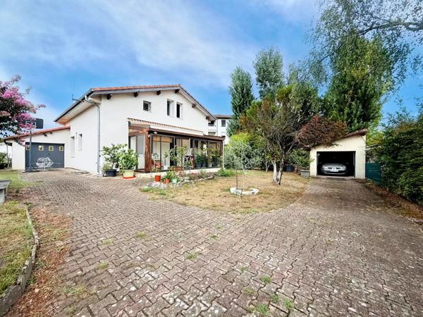 Vente                                                      Maison
                        
                     5 pièces                      130 m2                     à Saint-Paul-Lès-Dax