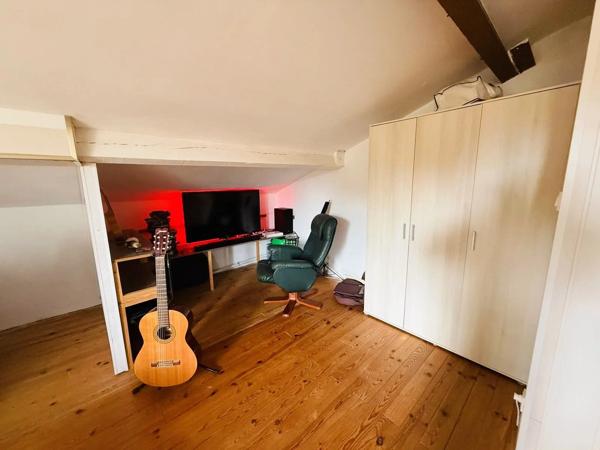 Vente                                                      Maison
                        
                     5 pièces                      130 m2                     à Saint-Paul-Lès-Dax