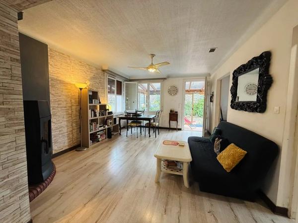 Vente                                                      Maison
                        
                     5 pièces                      130 m2                     à Saint-Paul-Lès-Dax