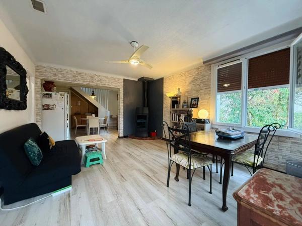 Vente                                                      Maison
                        
                     5 pièces                      130 m2                     à Saint-Paul-Lès-Dax