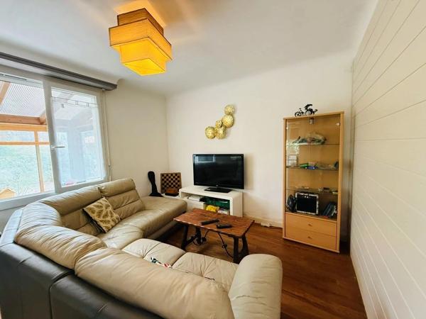 Vente                                                      Maison
                        
                     5 pièces                      130 m2                     à Saint-Paul-Lès-Dax