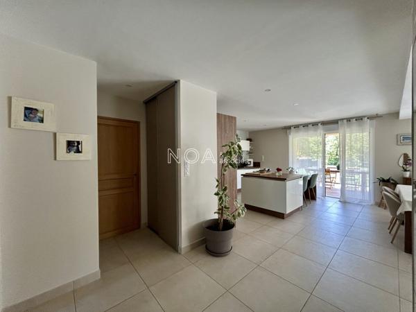 Maison en pierre restaurée avec goût