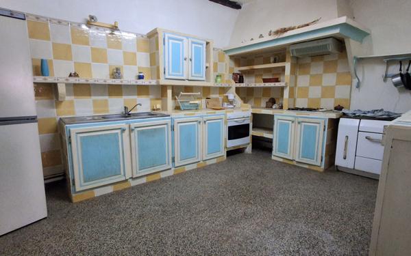 Maison à vendre    6 pièces •  Aups