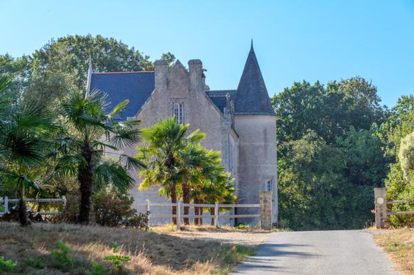 Vente Manoir Quimper 15 Pièces 425 m²