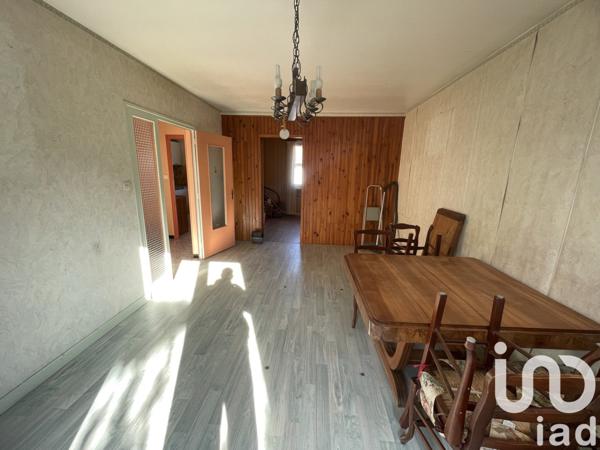 Maison traditionnelle 4 pièces de 94 m² à Satillieu (07290)