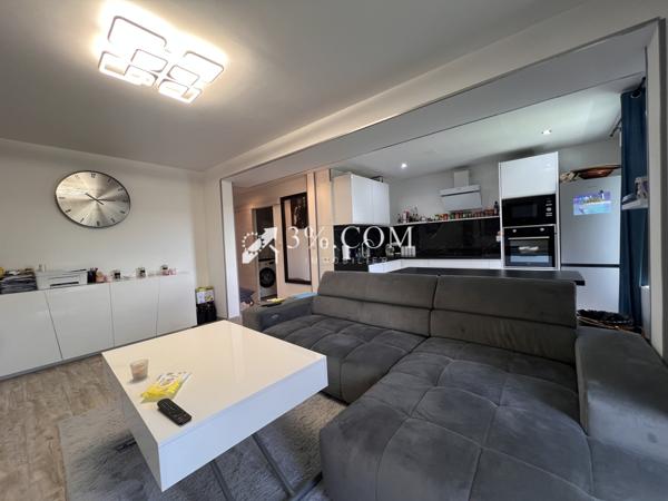 3%.COM Très bel appartement rénové au calme avec terrasse + parking  Lingolsheim (67380)