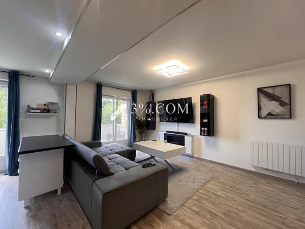 3%.COM Très bel appartement rénové au calme avec terrasse + parking  Lingolsheim (67380)