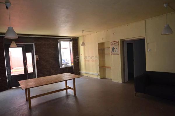 Local commercial 3 pièces à Ambérieu-en-Bugey, 73 m²