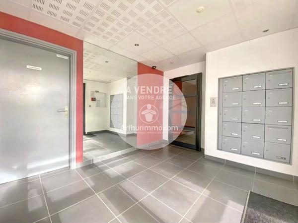Vente                                                      Appartement
                        
                     2 pièces                      43 m2                     à Pornichet