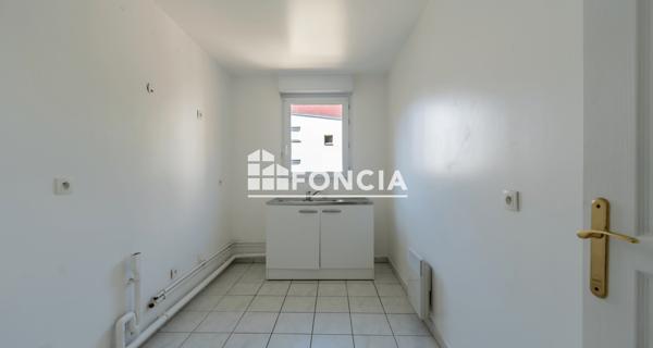 À vendre Appartement 3 pièces 61.78 m² - Paris 75020