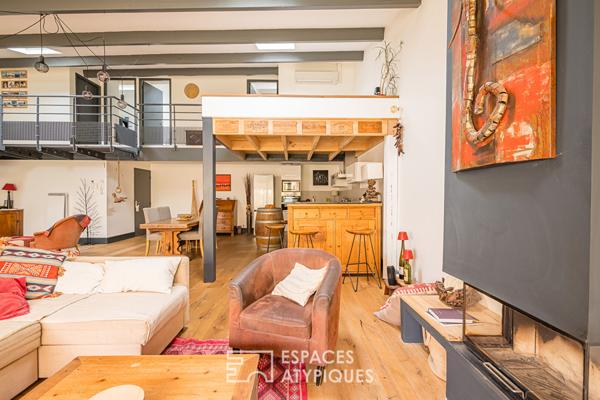 Loft avec grand garage et terrasse