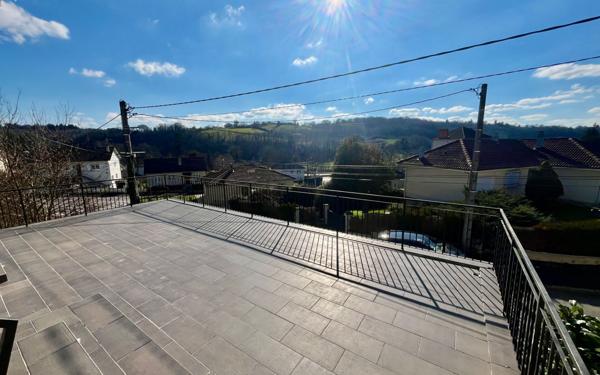 Maison à vendre    5 pièces • 115 m2 Le Vigen