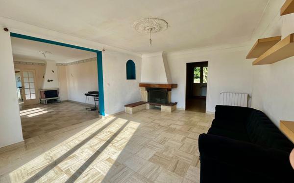 Maison à vendre    5 pièces • 115 m2 Le Vigen