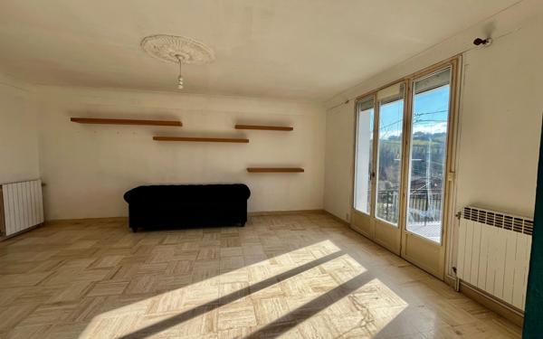 Maison à vendre    5 pièces • 115 m2 Le Vigen