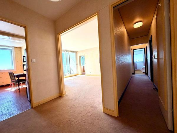 Appartement 4 pièces 85,34 m2, VUE PARIS