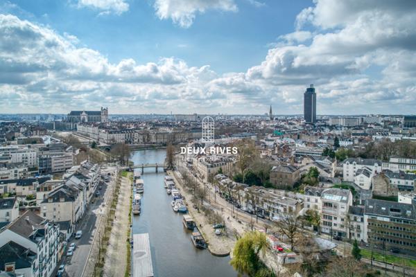 Appartement de Prestige avec vue sur Erdre , jardin et garage double