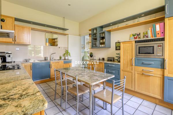 Appartement de Prestige avec vue sur Erdre , jardin et garage double