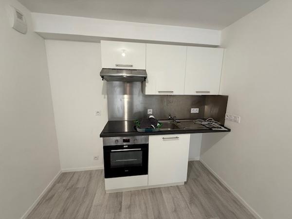Appartement T2 à louer - 53 m² (réf : 551119)