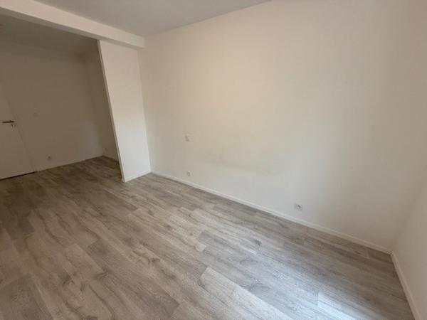 Appartement T2 à louer - 53 m² (réf : 551119)