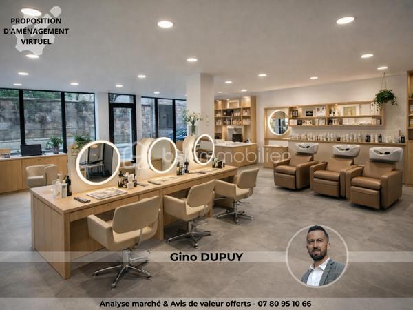 LOCAL COMMERCIAL / BUREAUX / AGENCE – 80 m² – CENTRE QUIMPER

Visibilité premium – Axe passant – Stationnements immédiats

Quimper – Rive Gauche – Centre-ville.

Situé au pied du Mont Frugy, à deux pas de la Préfecture du Finistère, ce local commercial d’environ 80 m² bénéficie d’un emplacement stratégique avec une excellente visibilité sur un axe de circulation majeur.

Entièrement rénové en 2021, le local a fait l’objet d’une rénovation complète :
électricité, plomberie, isolation, placo, plafond coupe-feu, domotique, menuiseries aluminium vitrage sécurit, peinture, sanitaires…

Un bien prêt à accueillir immédiatement votre activité.

Le local profite d’un environnement particulièrement accessible :

• Parking de la Résistance à seulement 50 mètres (135 places)
• Connexion immédiate aux principaux arrêts de bus quimpérois : “Résistance” et “Rue du Parc”
• Parking couvert de 194 places à moins de 300 mètres
• Parking gratuit de Locmaria à proximité

Très lumineux grâce à sa configuration traversante, il se compose :

• d’un vaste espace ouvert d’environ 75 m²
• d’une loggia d’environ 5 m²
• d’un WC indépendant

Le sol a été entièrement ragréé et reste volontairement prêt à recevoir la finition de votre choix. (actuellement peint en epoxy noir par précédent locataire)

Côté visibilité commerciale, vous bénéficierez d’une large vitrine d’environ 8 mètres linéaires sur près de 2,60 m de hauteur, idéale pour maximiser votre image de marque et votre présence sur un axe très fréquenté.

À moins de 200 mètres des Halles Saint-François et de la rue Kéréon, le local profite également du dynamisme immédiat de la rue Sainte-Thérèse : restaurants, bars, commerces de proximité, épiceries fines, salon de coiffure…

De nombreuses activités peuvent y être envisagées :

• agence commerciale
• bureaux / open-space
• cabinet tertiaire
• agence immobilière
• courtage / assurance / mutuelle
• profession libérale
• salon de coiffure / barbier / esthétique / onglerie / tatouage
• franchise / showroom / concept store

Un emplacement particulièrement adapté aux activités recherchant visibilité, accessibilité et image professionnelle.

Horodateur au pied du local.

Taxe foncière : 1 072 € / an
Charges de copropriété : 95 € / mois

- - - Visite uniquement sur rendez-vous - - -

Contact : Gino DUPUY - BSK Immobilier

_________________________________________________

VENTE IMMOBILIÈRE – QUIMPER & Alentours
Échangeons sur votre projet, sans engagement, pour définir la meilleure stratégie de vente.

APPORTEURS D'AFFAIRES
Vous connaissez quelqu'un qui souhaite vendre ou acheter ?
Un simple message suffit pour initier un contact, je m'occupe du reste. Rémunération attractive.

COLLABORATION INTERCABINET
Discutons volontiers d'un partage de mandat ou d'un acheteur en recherche.

_________________________________________________

Honoraires charge vendeur : aucun frais d'agence supplémentaires pour vous.
Le prix affiché est votre prix final hors frais de notaire.