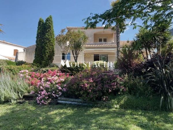 BELLE VILLA FAMILIALE - PLAGE & COMMERCES A PIED -
